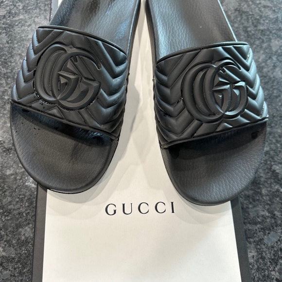 Gucci Other - Gucci Men's matelassé rubber slide